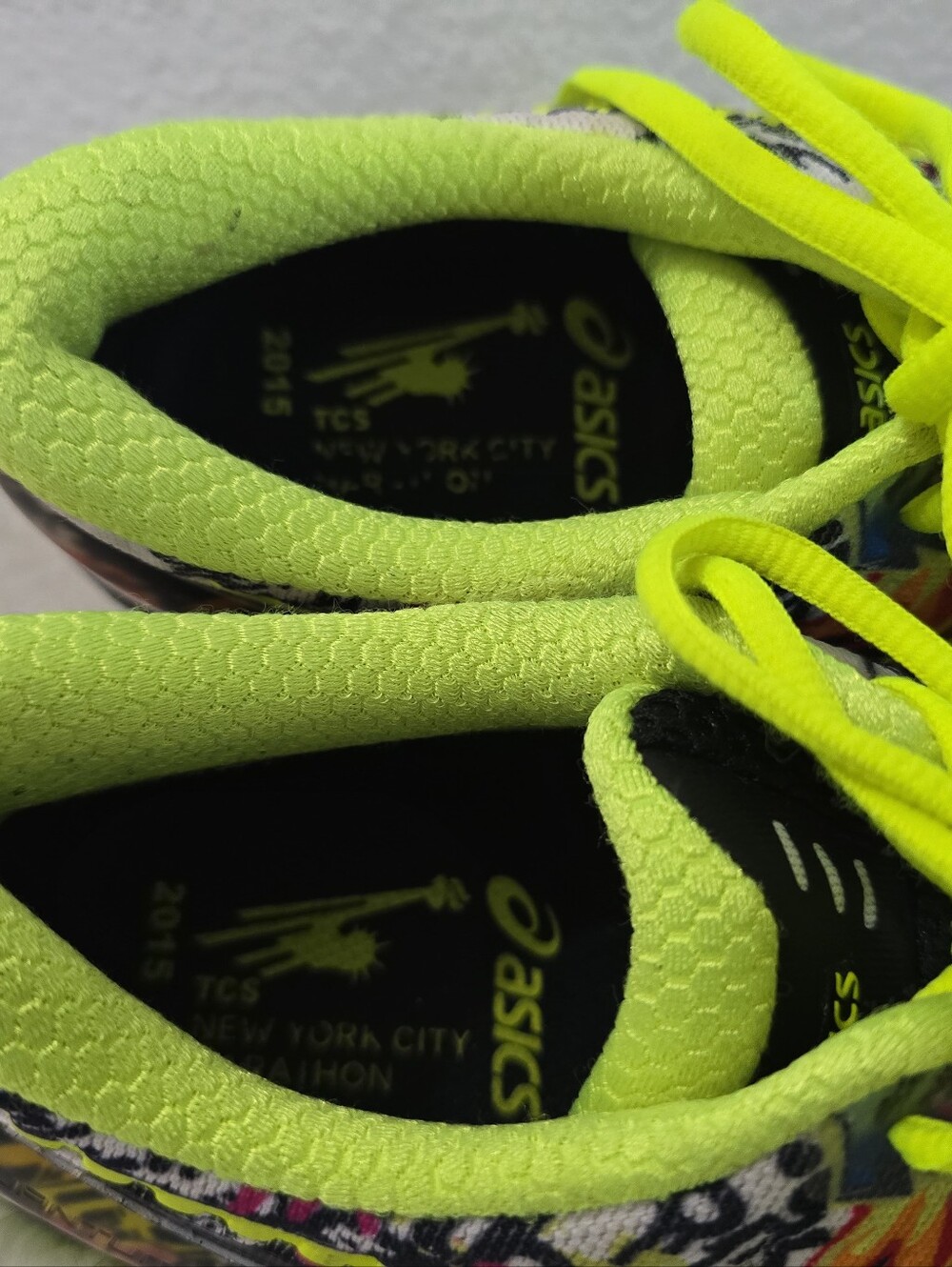 ASICS 2015 New York City Marathon Running Shoes - Picture 7 of 10